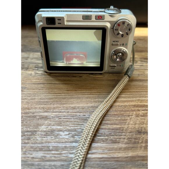 CASIO EXILIM EX-2750 7.2 Mega Pixels 3X Zoom With Charger USB Cradle - Picture 6 of 16